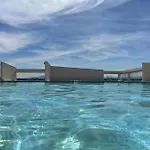 3p With Pool & Sea View *