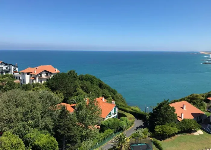 Apartment 3p With Pool & Sea View