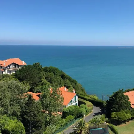 Apartmán 3p With Pool & Sea View