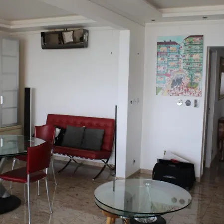 3p With Pool & Sea View Apartmán *